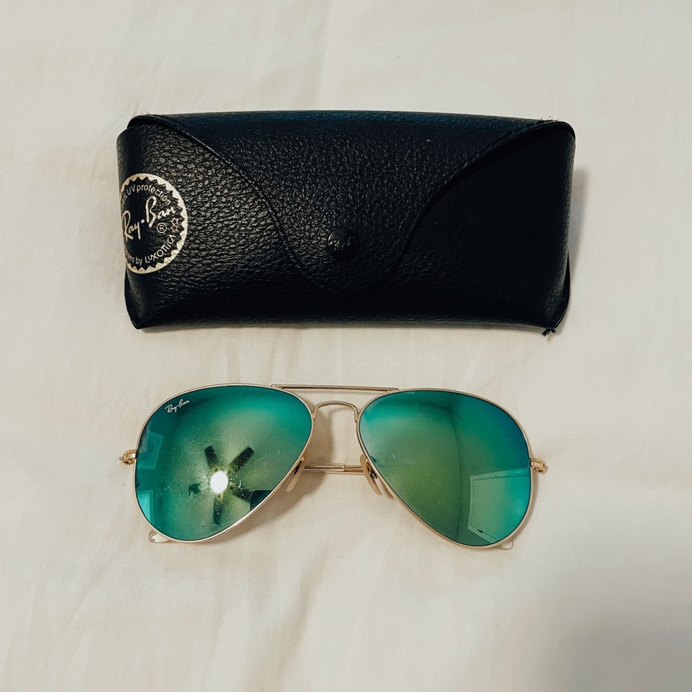 Ray-ban sunglasses. Unisex
